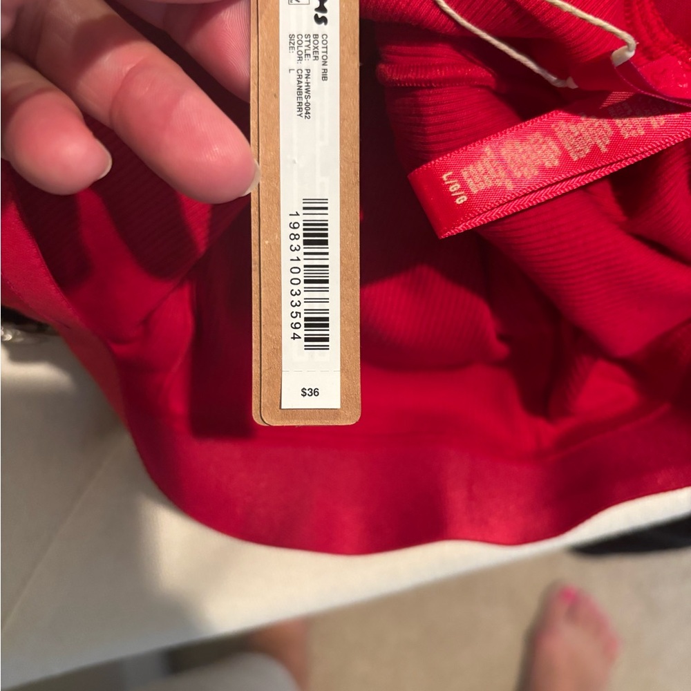 Red Ribbed Tank Top - Picture 4 of 4